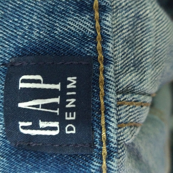 Gap 3.5" High Rise Stretch Denim Shorts - Picture 7 of 9